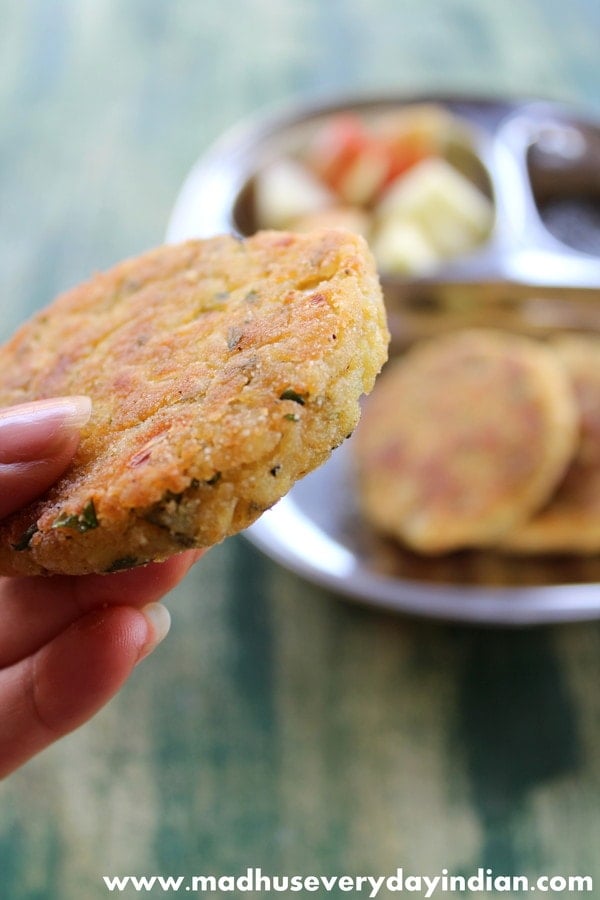 pongal cutlets are a easy and yummy snack made with left over pongal #pongal #cutlet #leftovers