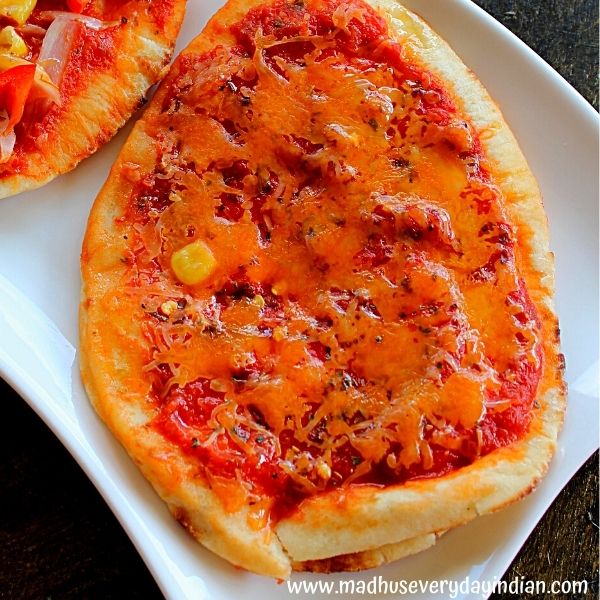 naan cheese pizza