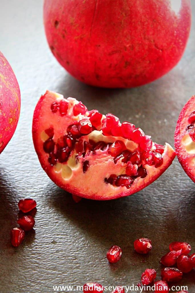 pic of pomegranate fruit