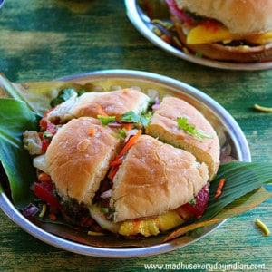 bangalore sandwich cut to four pieces