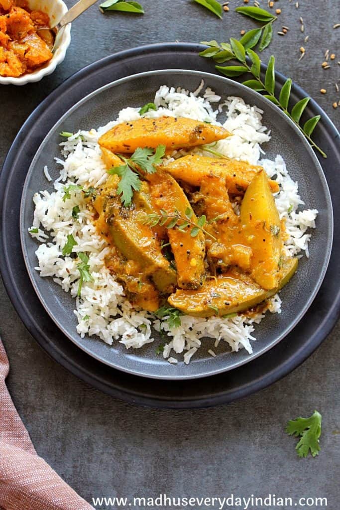 mango curry served on a bed of white rice