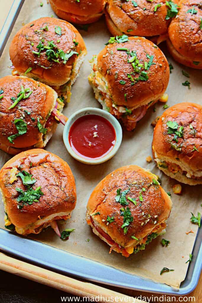 vegetarian sliders served with chili sauce